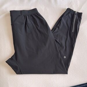 Lululemon Men’s Jogger - Large